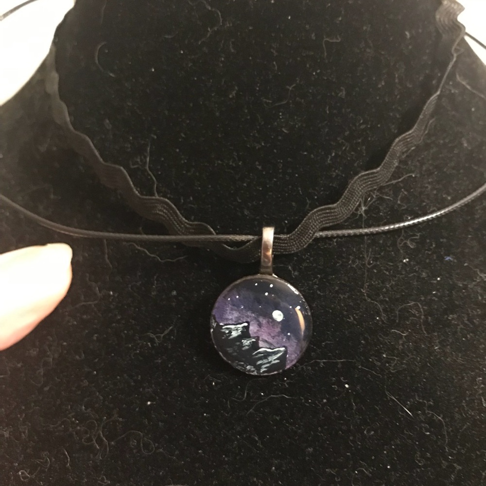 Mountain choker necklace